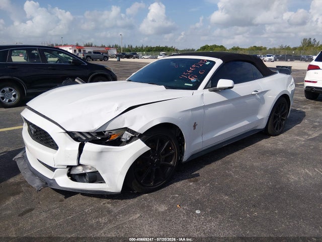 45669247 :رقم المزاد ، 1FATP8UHXF5402777 vin ، 2015 Ford Mustang Ecoboost Premium مزاد بيع