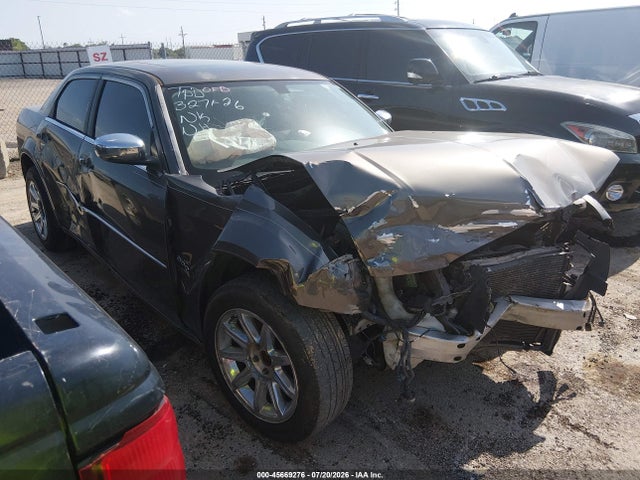 45669276 :رقم المزاد ، 2C3CK5CV3AH144137 vin ، 2010 Chrysler 300 Touring/signature Series مزاد بيع