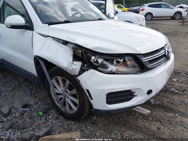 2017 Volkswagen Tiguan 2.0t/2.0t S მანქანა იყიდება აუქციონზე, vin: WVGBV7AX4HK050295, აუქციონის ნომერი: 45669300