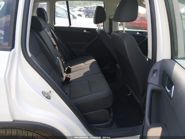 2017 Volkswagen Tiguan 2.0t/2.0t S მანქანა იყიდება აუქციონზე, vin: WVGBV7AX4HK050295, აუქციონის ნომერი: 45669300