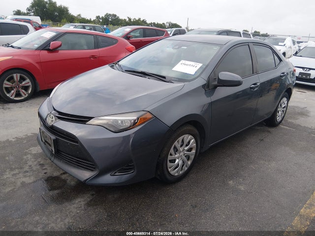 5YFBURHE1JP786593 Toyota COROLLA LE