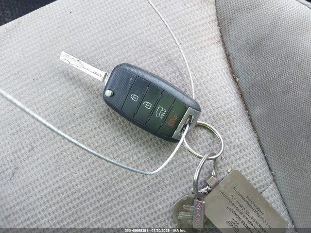 Продаж на аукціоні авто 2015 Kia Sorento Lx, vin: 5XYKT3A69FG555732, номер лоту: 45669351