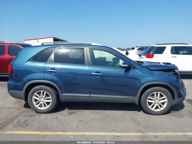 Продаж на аукціоні авто 2015 Kia Sorento Lx, vin: 5XYKT3A69FG555732, номер лоту: 45669351