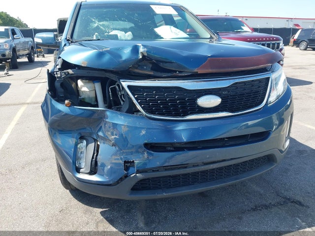 Продаж на аукціоні авто 2015 Kia Sorento Lx, vin: 5XYKT3A69FG555732, номер лоту: 45669351