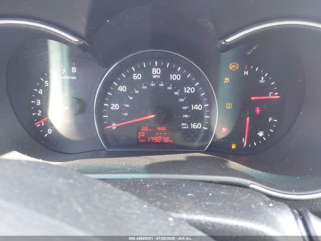 Продаж на аукціоні авто 2015 Kia Sorento Lx, vin: 5XYKT3A69FG555732, номер лоту: 45669351