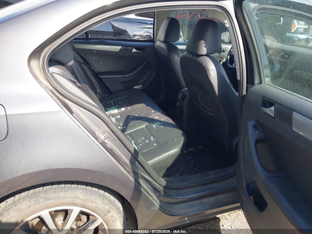 45669352 :رقم المزاد ، 3VWDB7AJ7HM400719 vin ، 2017 Volkswagen Jetta 1.4t Se مزاد بيع