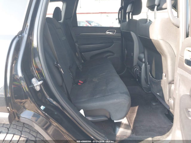 45669394 :رقم المزاد ، 1C4RJFAG8HC845515 vin ، 2017 Jeep Grand Cherokee Laredo مزاد بيع