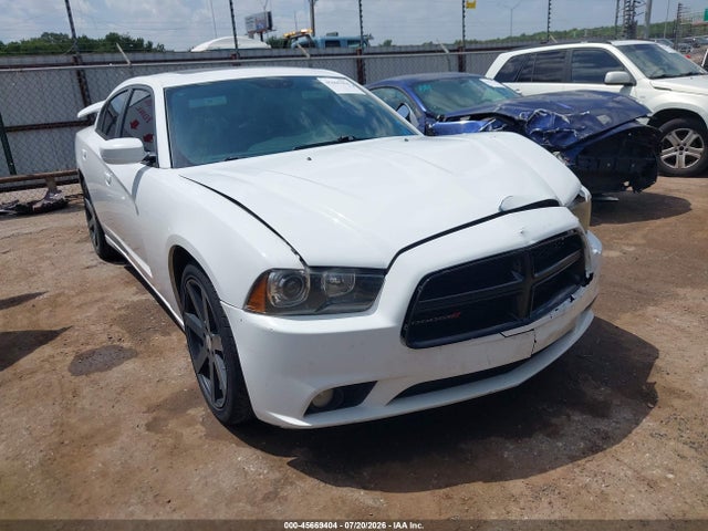 Продаж на аукціоні авто 2014 Dodge Charger R/t, vin: 2C3CDXCT1EH148875, номер лоту: 45669404