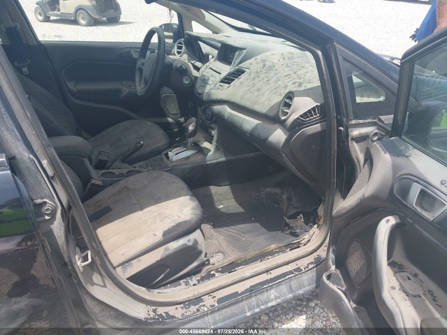3FADP4BJ2GM105517 Ford FIESTA SE