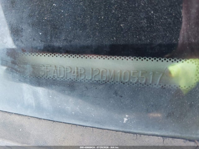 3FADP4BJ2GM105517 Ford FIESTA SE