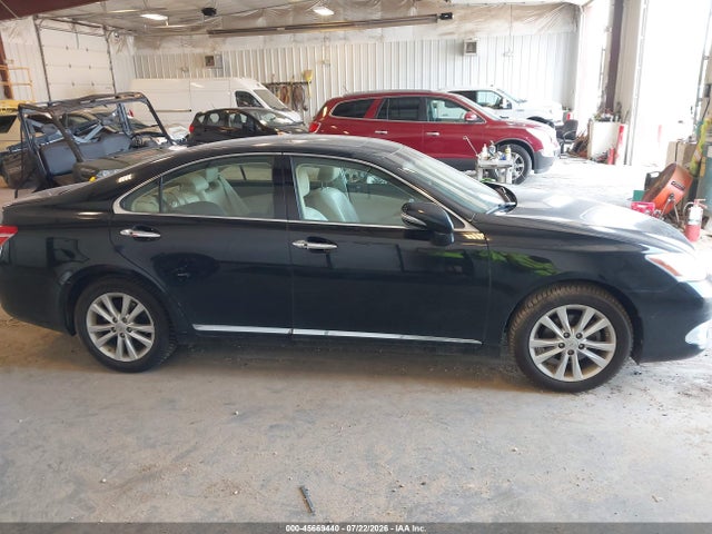 45669440 :رقم المزاد ، JTHBK1EG8B2456073 vin ، 2011 Lexus Es 350 مزاد بيع