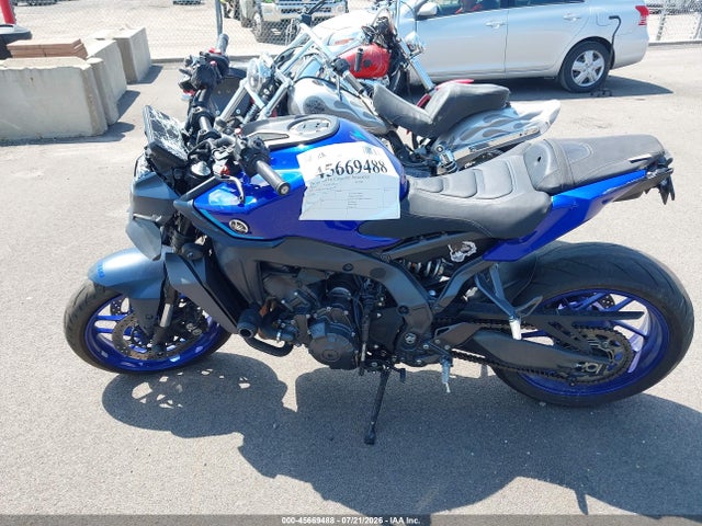 Продажа на аукционе авто 2024 Yamaha Mt09, vin: JYARN94E9RA000990, номер лота: 45669488