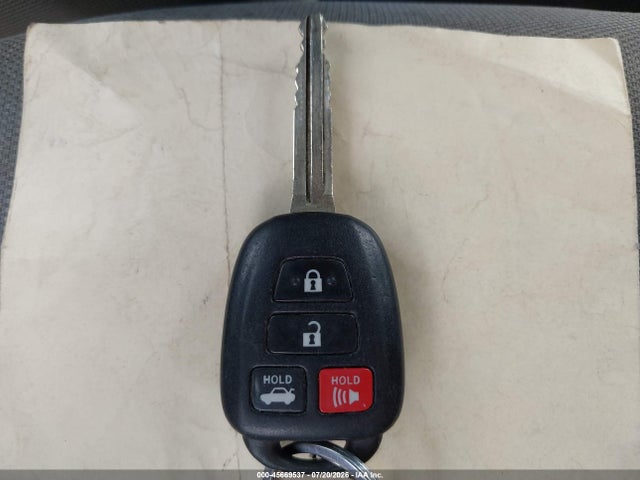 2T1BURHE3EC028776 Toyota COROLLA LE