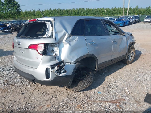 45669549 :رقم المزاد ، 5XYKT3A61FG613428 vin ، 2015 Kia Sorento Lx مزاد بيع