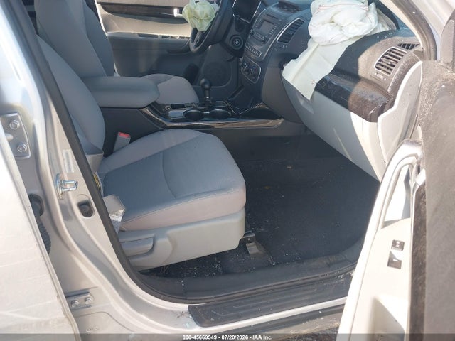 45669549 :رقم المزاد ، 5XYKT3A61FG613428 vin ، 2015 Kia Sorento Lx مزاد بيع