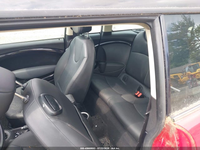 Продажа на аукционе авто 2011 Mini Cooper Clubman, vin: WMWZF3C56BTX81975, номер лота: 45669583