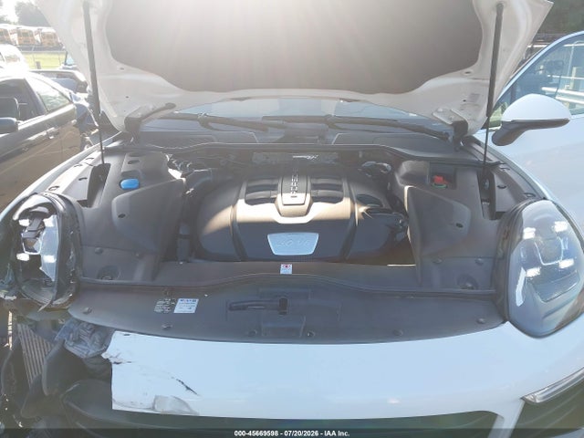 45669598 :رقم المزاد ، WP1AF2A25GLA40306 vin ، 2016 Porsche Cayenne Diesel مزاد بيع