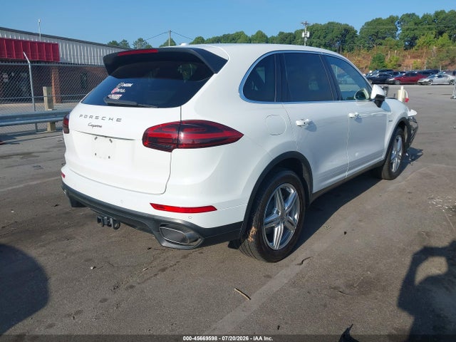 45669598 :رقم المزاد ، WP1AF2A25GLA40306 vin ، 2016 Porsche Cayenne Diesel مزاد بيع