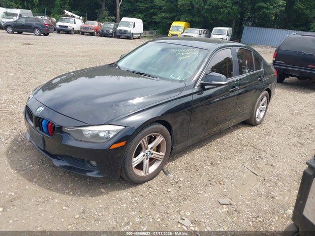 45669632 :رقم المزاد ، WBA3B1C5XF5A05836 vin ، 2015 Bmw 320i مزاد بيع