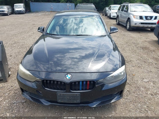 45669632 :رقم المزاد ، WBA3B1C5XF5A05836 vin ، 2015 Bmw 320i مزاد بيع