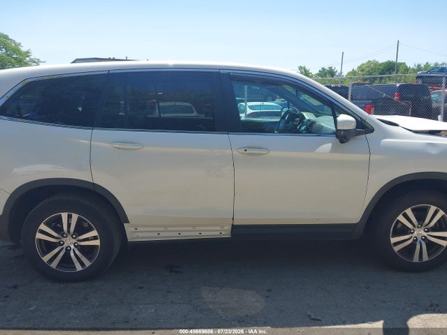 45669686 :رقم المزاد ، 5FNYF6H56JB020633 vin ، 2018 Honda Pilot Ex-l مزاد بيع