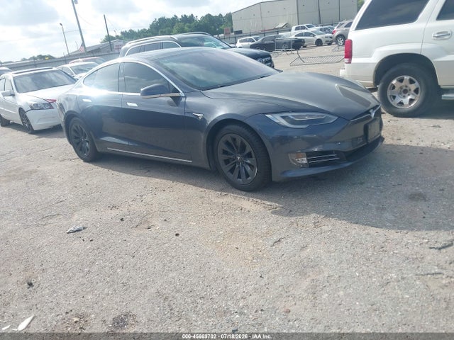 Продажа на аукционе авто 2018 Tesla Model S 100d/75d/p100d, vin: 5YJSA1E29JF245288, номер лота: 45669702