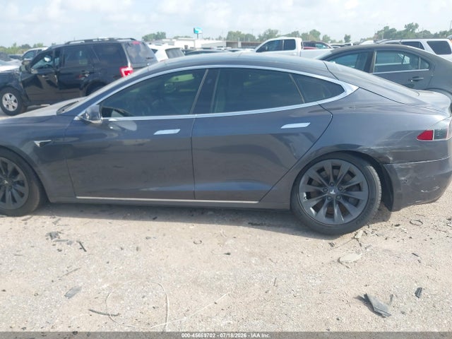 2018 Tesla Model S 100d/75d/p100d მანქანა იყიდება აუქციონზე, vin: 5YJSA1E29JF245288, აუქციონის ნომერი: 45669702