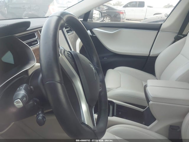 2018 Tesla Model S 100d/75d/p100d მანქანა იყიდება აუქციონზე, vin: 5YJSA1E29JF245288, აუქციონის ნომერი: 45669702
