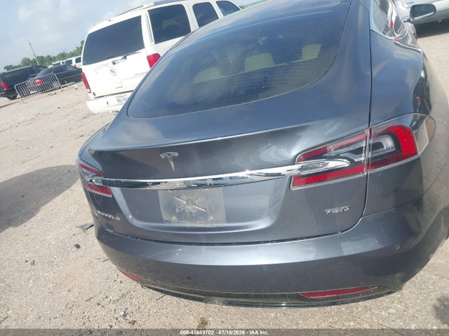 2018 Tesla Model S 100d/75d/p100d მანქანა იყიდება აუქციონზე, vin: 5YJSA1E29JF245288, აუქციონის ნომერი: 45669702