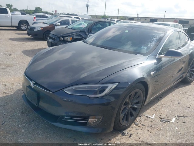 2018 Tesla Model S 100d/75d/p100d მანქანა იყიდება აუქციონზე, vin: 5YJSA1E29JF245288, აუქციონის ნომერი: 45669702