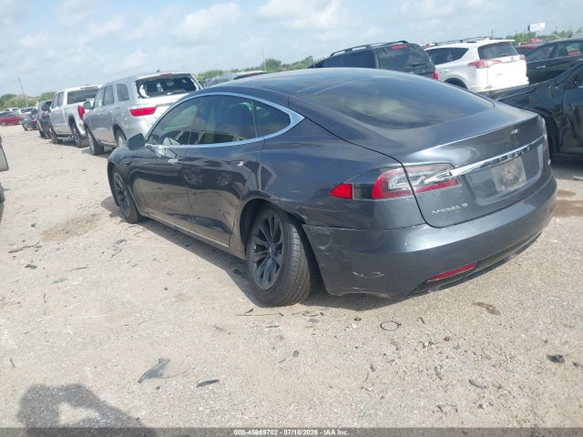 2018 Tesla Model S 100d/75d/p100d მანქანა იყიდება აუქციონზე, vin: 5YJSA1E29JF245288, აუქციონის ნომერი: 45669702