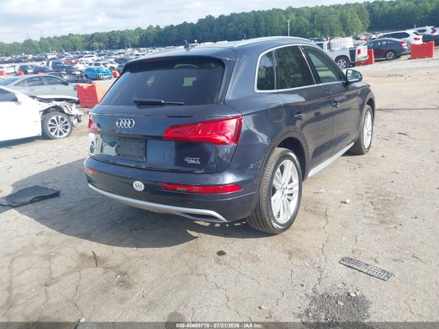 2018 Audi Q5 2.0t Premium/2.0t Tech Premium მანქანა იყიდება აუქციონზე, vin: WA1BNAFY1J2222155, აუქციონის ნომერი: 45669719