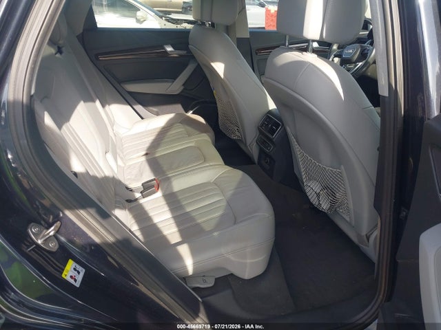 2018 Audi Q5 2.0t Premium/2.0t Tech Premium მანქანა იყიდება აუქციონზე, vin: WA1BNAFY1J2222155, აუქციონის ნომერი: 45669719