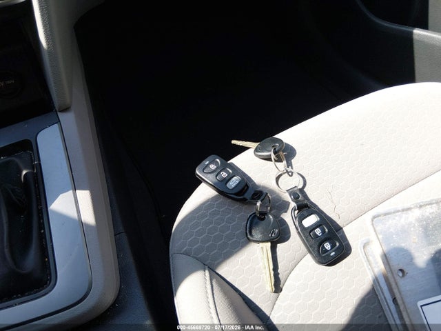 45669720 :رقم المزاد ، 5NPD74LF2LH618013 vin ، 2020 Hyundai Elantra Se مزاد بيع