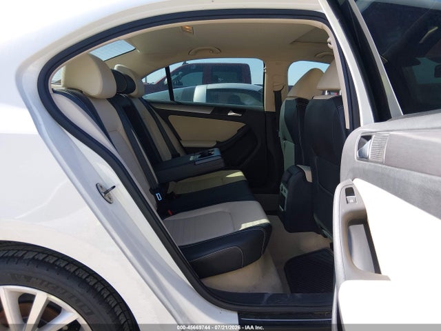 Продаж на аукціоні авто 2014 Volkswagen Jetta 1.8t Sel, vin: 3VWL07AJXEM389714, номер лоту: 45669744