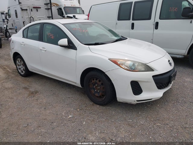 Auction sale of the 2013 Mazda Mazda3 I Sport, vin: JM1BL1UP4D1806856, lot number: 45669756