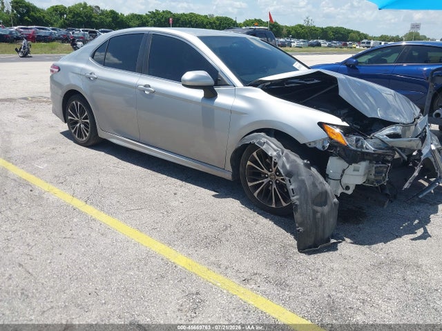 2020 Toyota Camry Se მანქანა იყიდება აუქციონზე, vin: 4T1G11AKXLU382189, აუქციონის ნომერი: 45669763