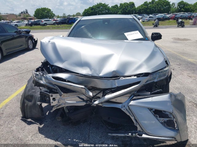 2020 Toyota Camry Se მანქანა იყიდება აუქციონზე, vin: 4T1G11AKXLU382189, აუქციონის ნომერი: 45669763
