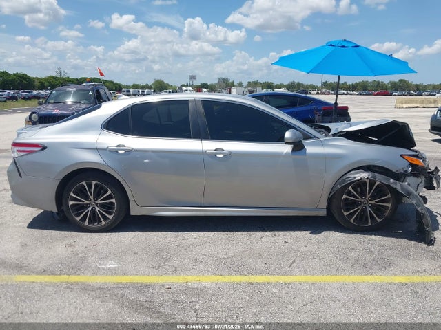 2020 Toyota Camry Se მანქანა იყიდება აუქციონზე, vin: 4T1G11AKXLU382189, აუქციონის ნომერი: 45669763