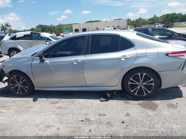 2020 Toyota Camry Se მანქანა იყიდება აუქციონზე, vin: 4T1G11AKXLU382189, აუქციონის ნომერი: 45669763