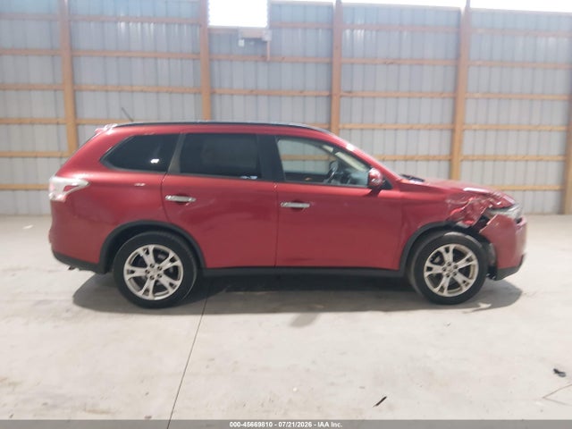 Продажа на аукционе авто 2015 Mitsubishi Outlander Se, vin: JA4AZ3A31FZ012175, номер лота: 45669810