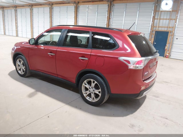 Продажа на аукционе авто 2015 Mitsubishi Outlander Se, vin: JA4AZ3A31FZ012175, номер лота: 45669810