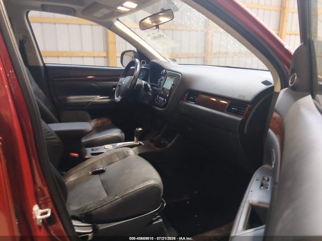 Продажа на аукционе авто 2015 Mitsubishi Outlander Se, vin: JA4AZ3A31FZ012175, номер лота: 45669810
