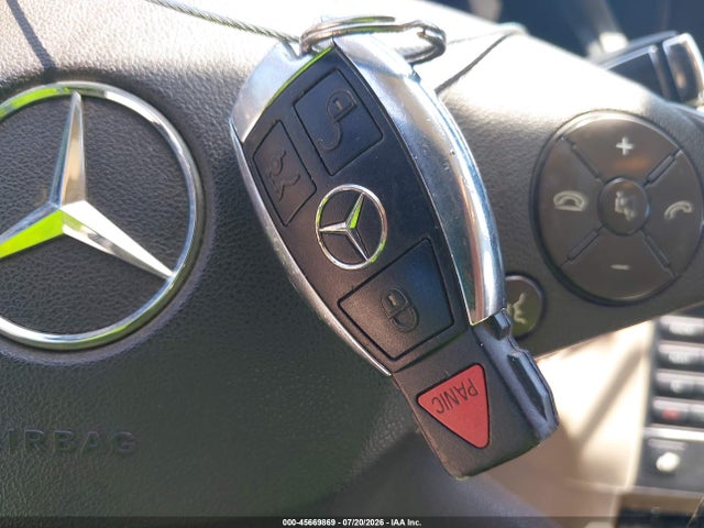 2011 Mercedes-benz E 350 4matic მანქანა იყიდება აუქციონზე, vin: WDDHF8HB1BA307895, აუქციონის ნომერი: 45669869
