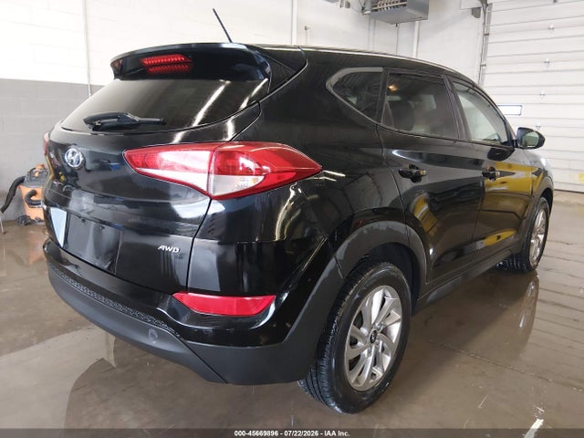 Hyundai TUCSON SE 2018 KM8J2CA48JU655675 Image 4