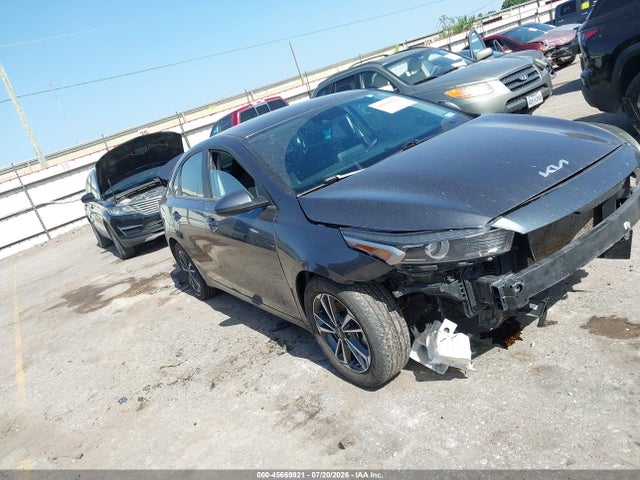 45669921 :رقم المزاد ، 3KPF24AD2RE784571 vin ، 2024 Kia Forte Lxs مزاد بيع