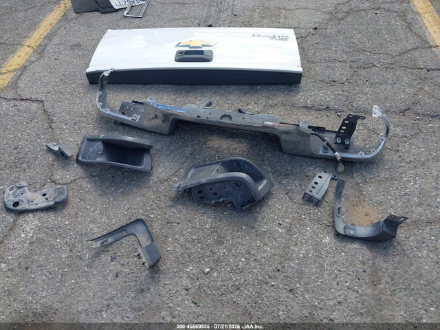 Chevrolet Colorado 2wd Long Box Wt 2020 1GCHSBEA8L1225341 Image 18