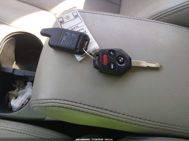 45669962 :رقم المزاد ، 4S4BRBKC6B3320566 vin ، 2011 Subaru Outback 2.5i Limited مزاد بيع