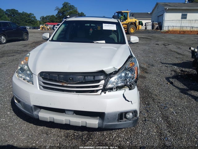 45669962 :رقم المزاد ، 4S4BRBKC6B3320566 vin ، 2011 Subaru Outback 2.5i Limited مزاد بيع