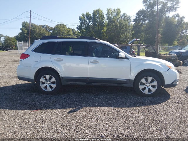45669962 :رقم المزاد ، 4S4BRBKC6B3320566 vin ، 2011 Subaru Outback 2.5i Limited مزاد بيع